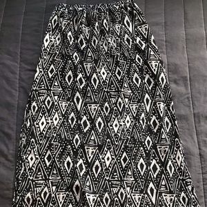 Forever 21 skirt with split on each side